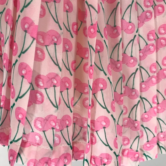 Cherry plisse mini skirt - Picture 3 of 7